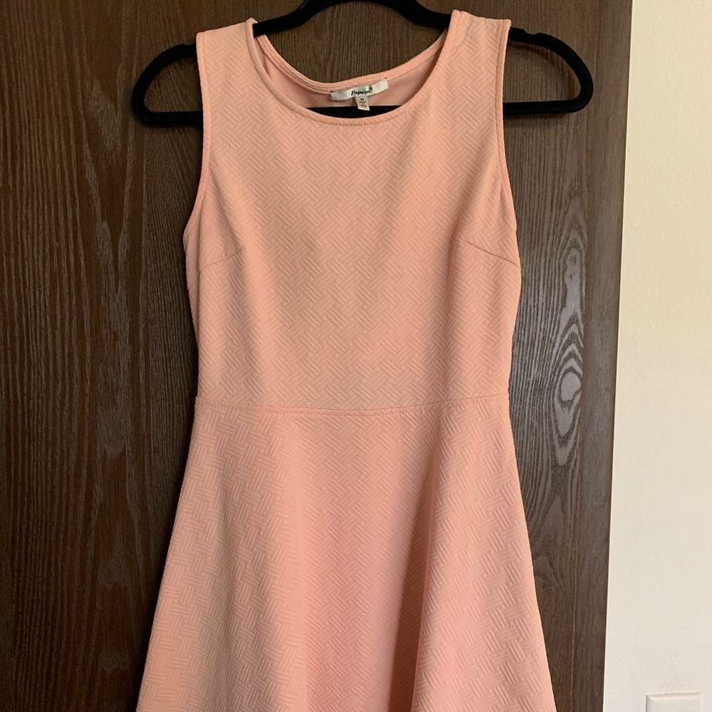 Light peach/pale pink dress